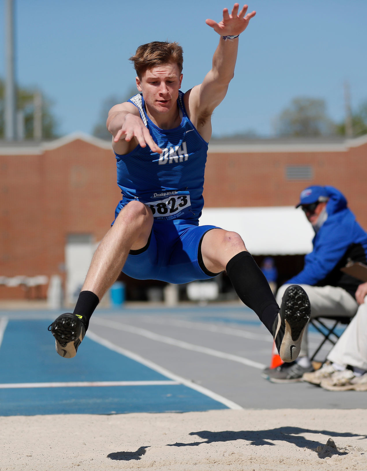 042518mp-DrakeRelays-boys-longjump-1